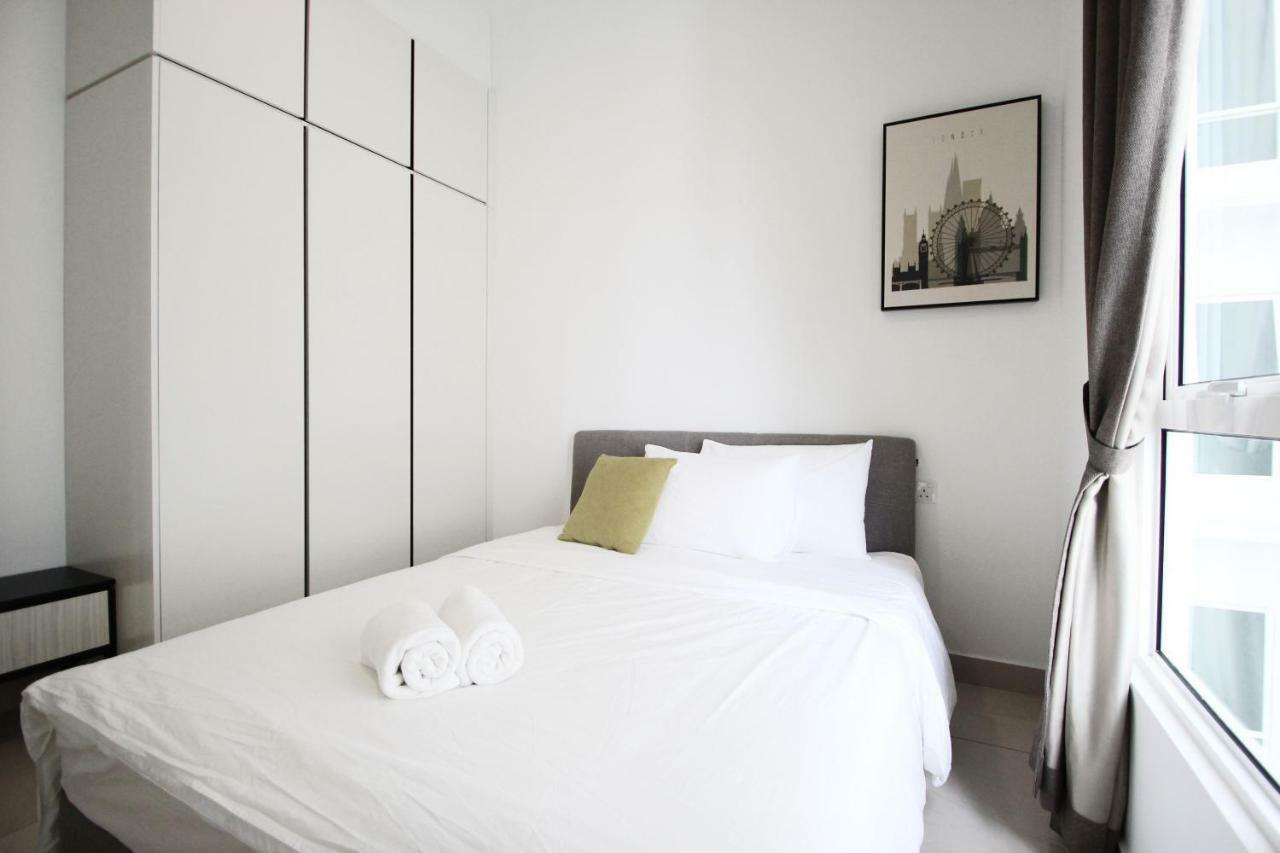 Pinnacle Tower Apartment Stay By Feel Suites Johor Bahru Exterior photo